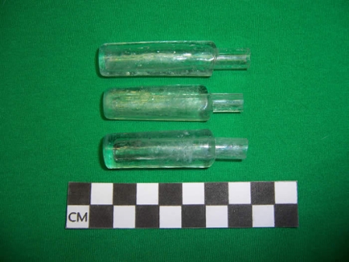 examples of Chinese medicine bottles